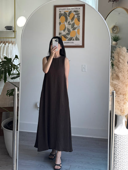 Titi Pleated Sleeveless Dress - AdoreMeU