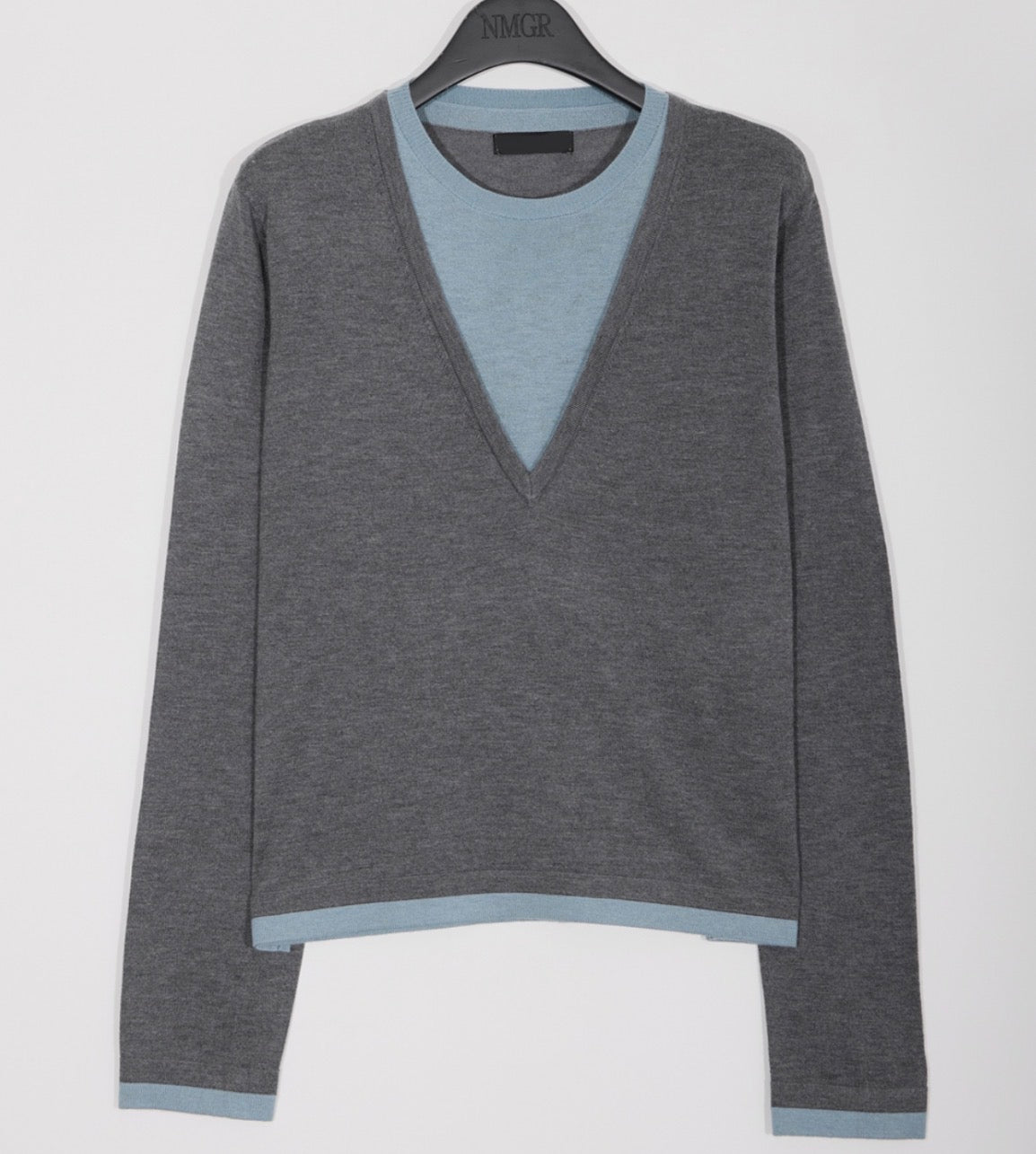 Layered V Knit(~9/24)