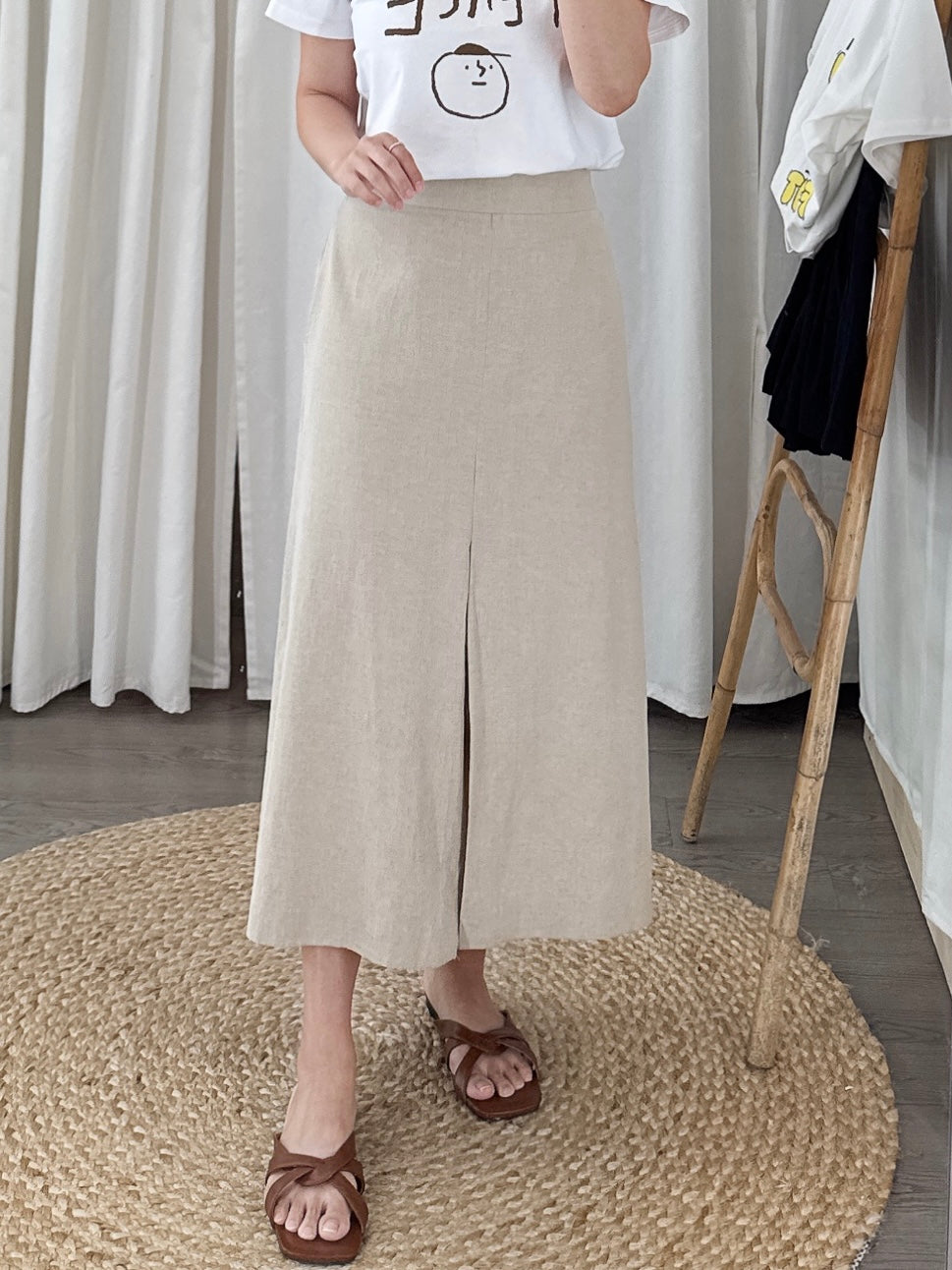 Front Slit Linen Skirt