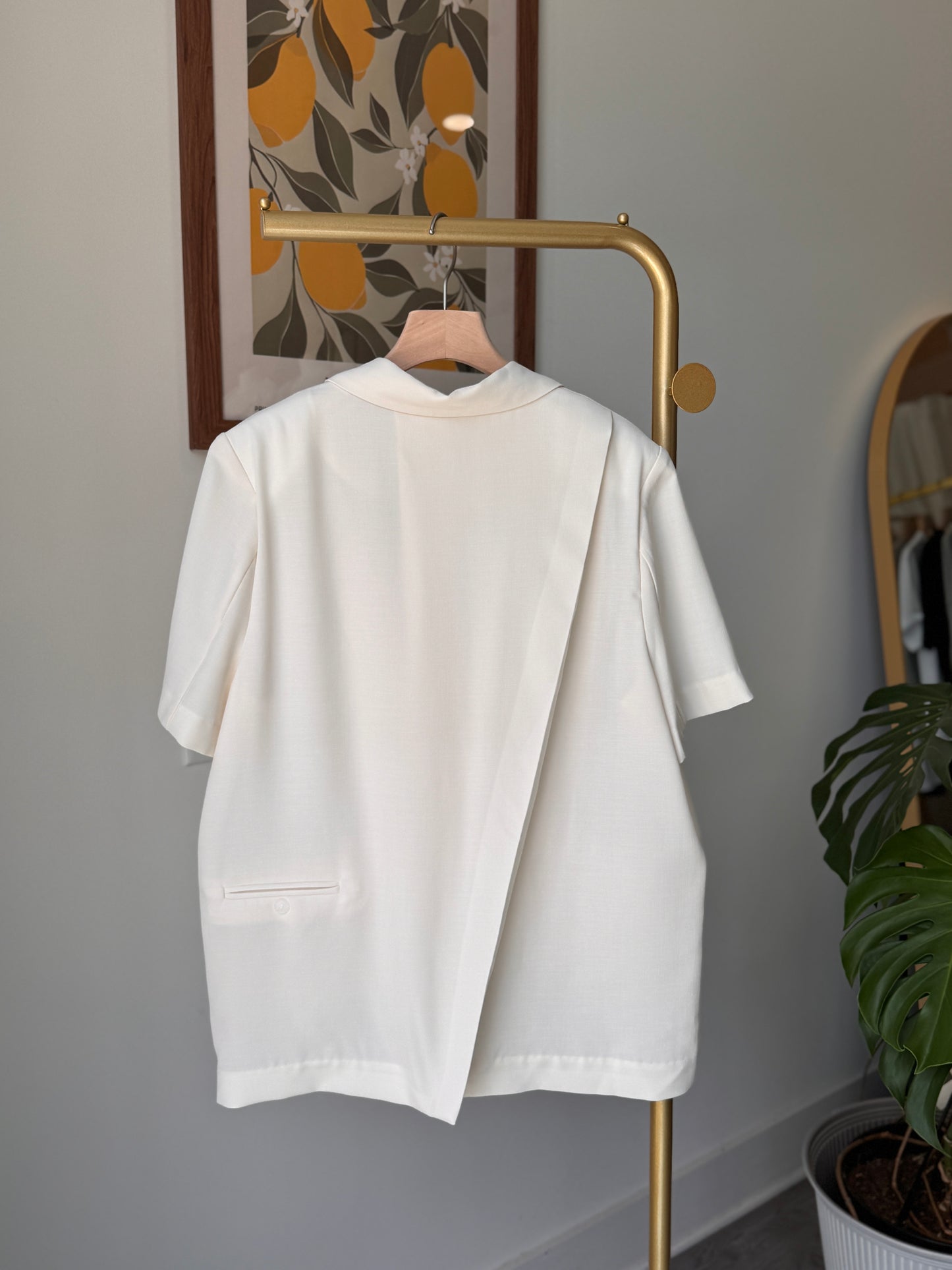 Summer Back Slit Jacket (~6/29)