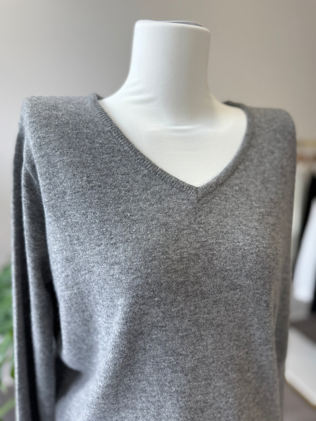 Soft V Cash Knit