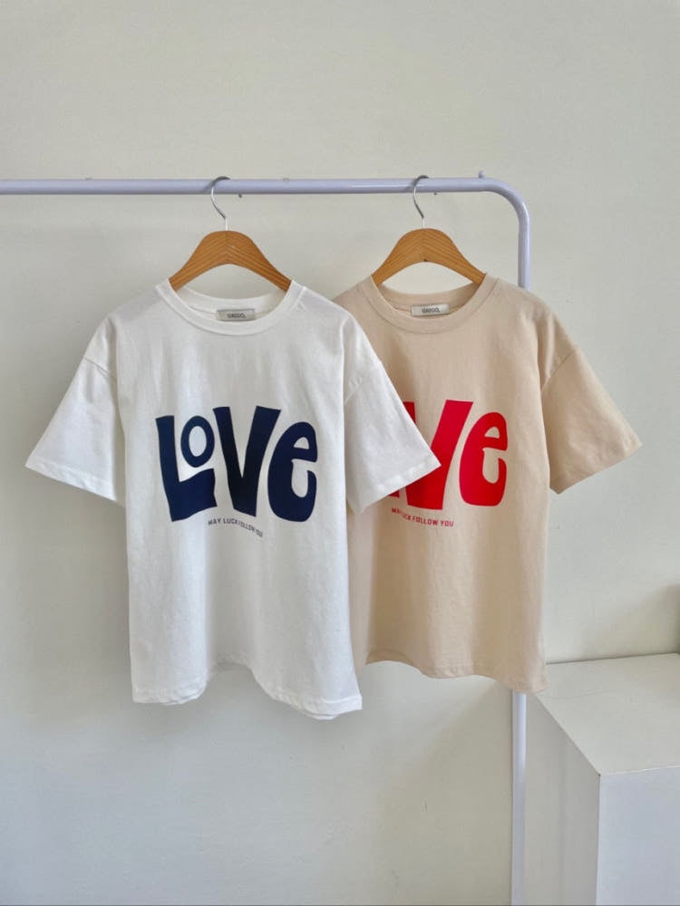 * Love Print T-shirt