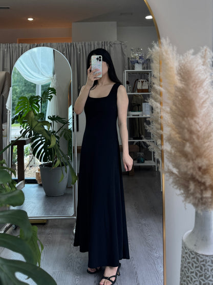 Square Grace Dress - AdoreMeU