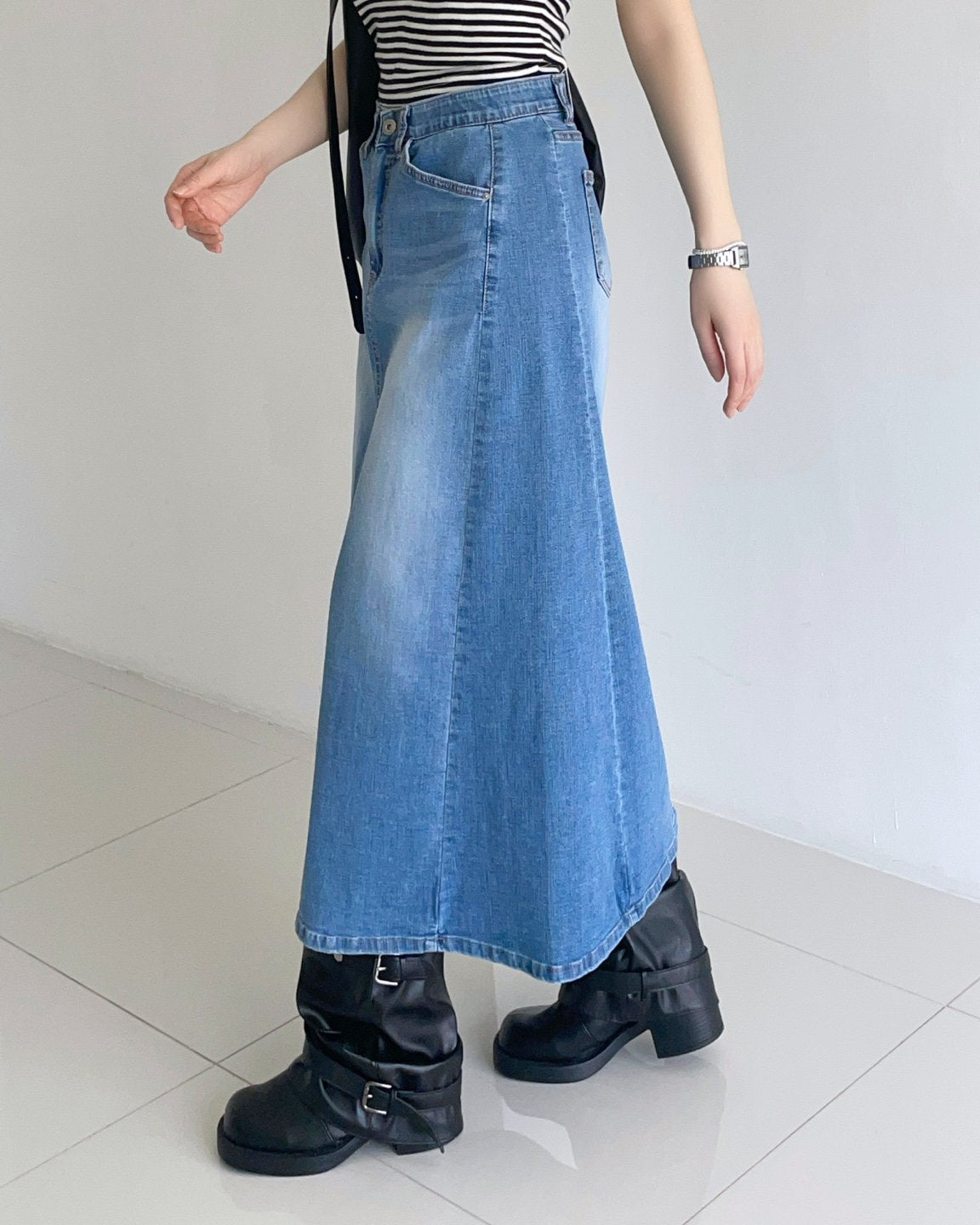 * A-Line Front Pocket Skirt