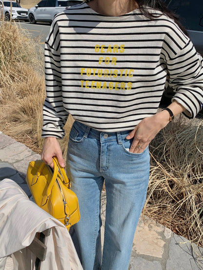 *Stripe Lettering T-Shirt