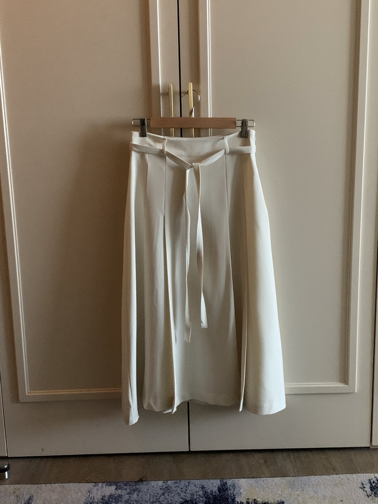 * Spring Pleated Skirt