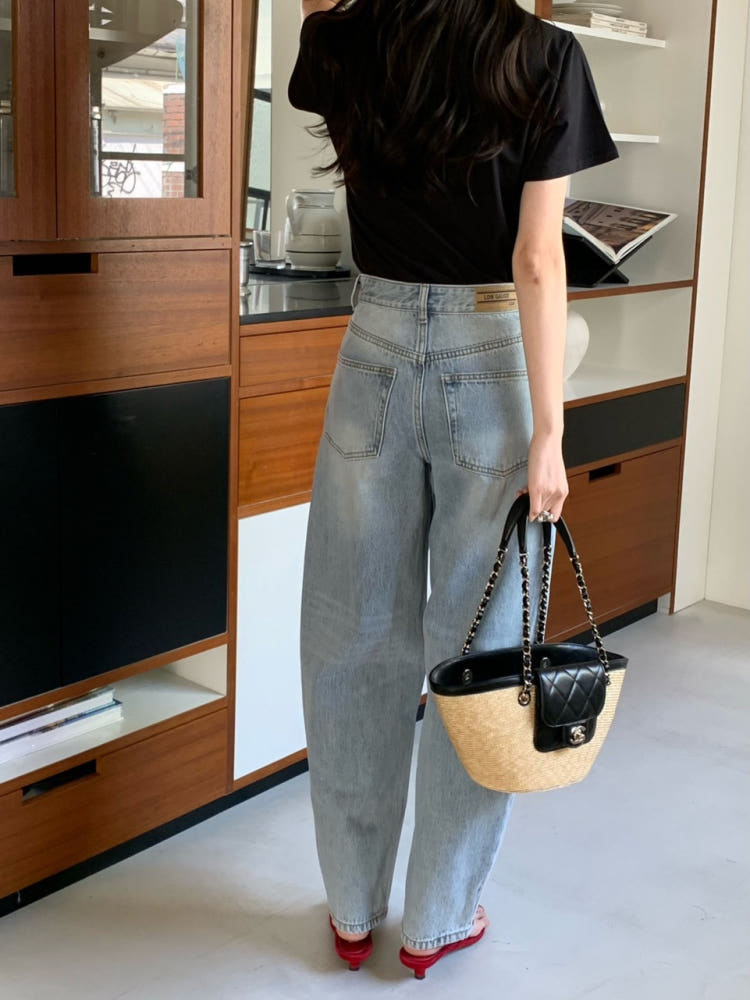 * Louis Silket T-Shirt