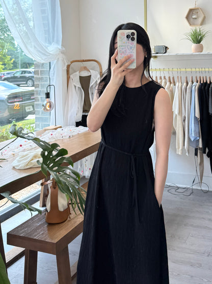 Titi Pleated Sleeveless Dress - AdoreMeU