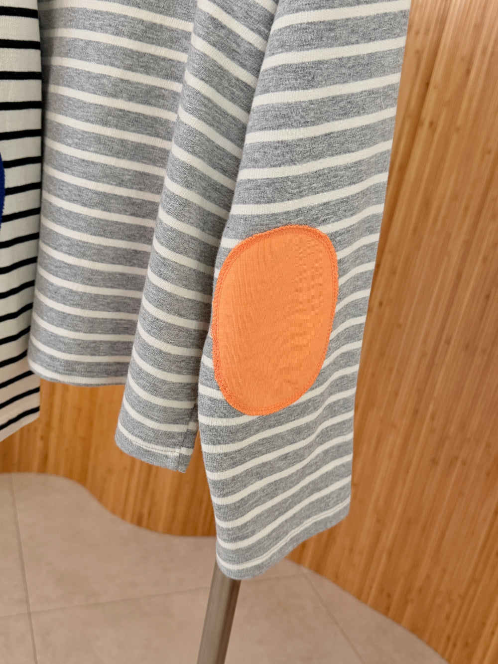 *Stripe Lettering T-Shirt