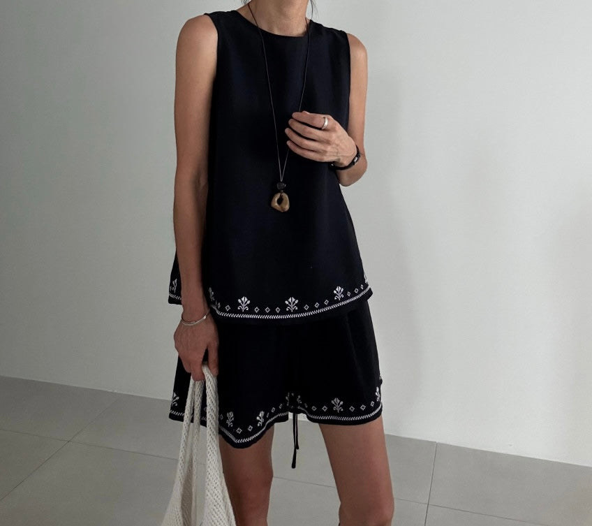 EL Embroidered Set(~6/30)
