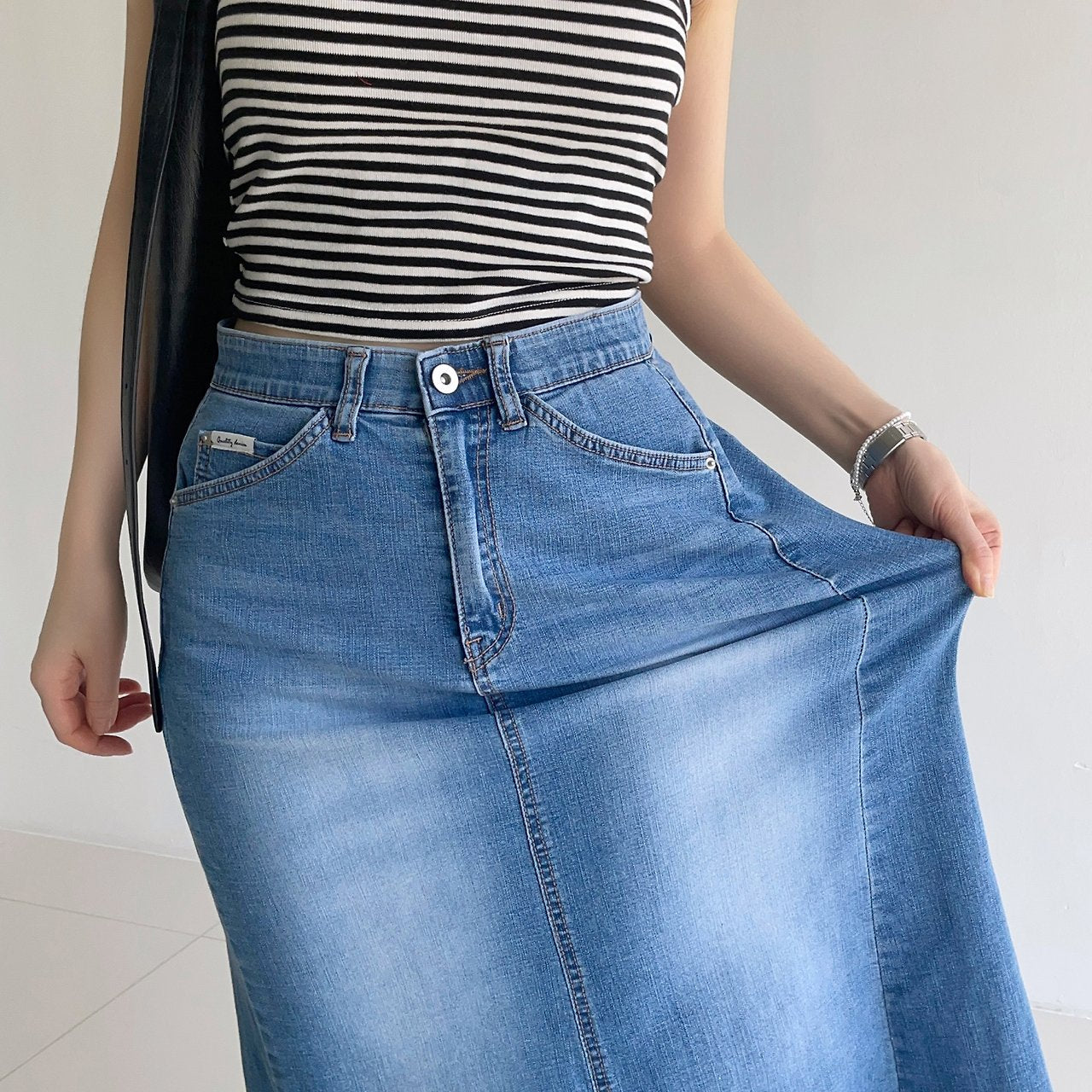 * A-Line Front Pocket Skirt