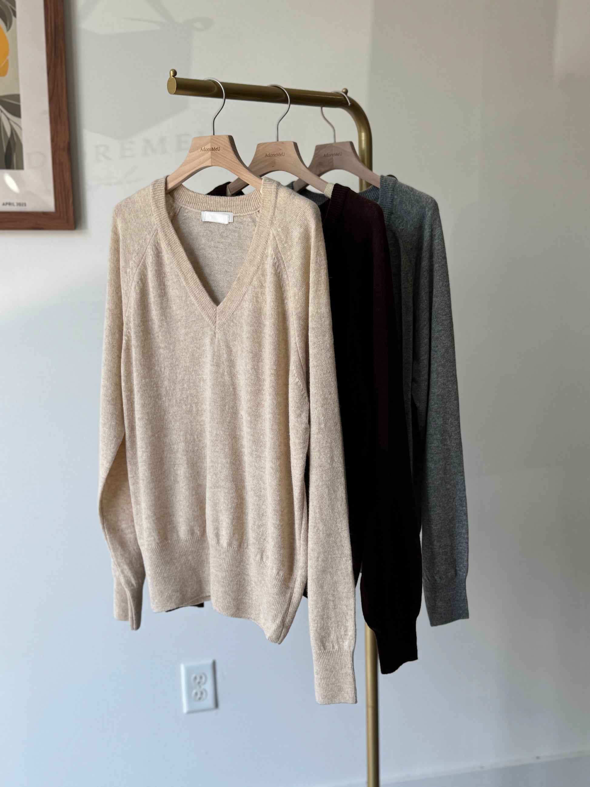 V neck loose fit knit - AdoreMeU