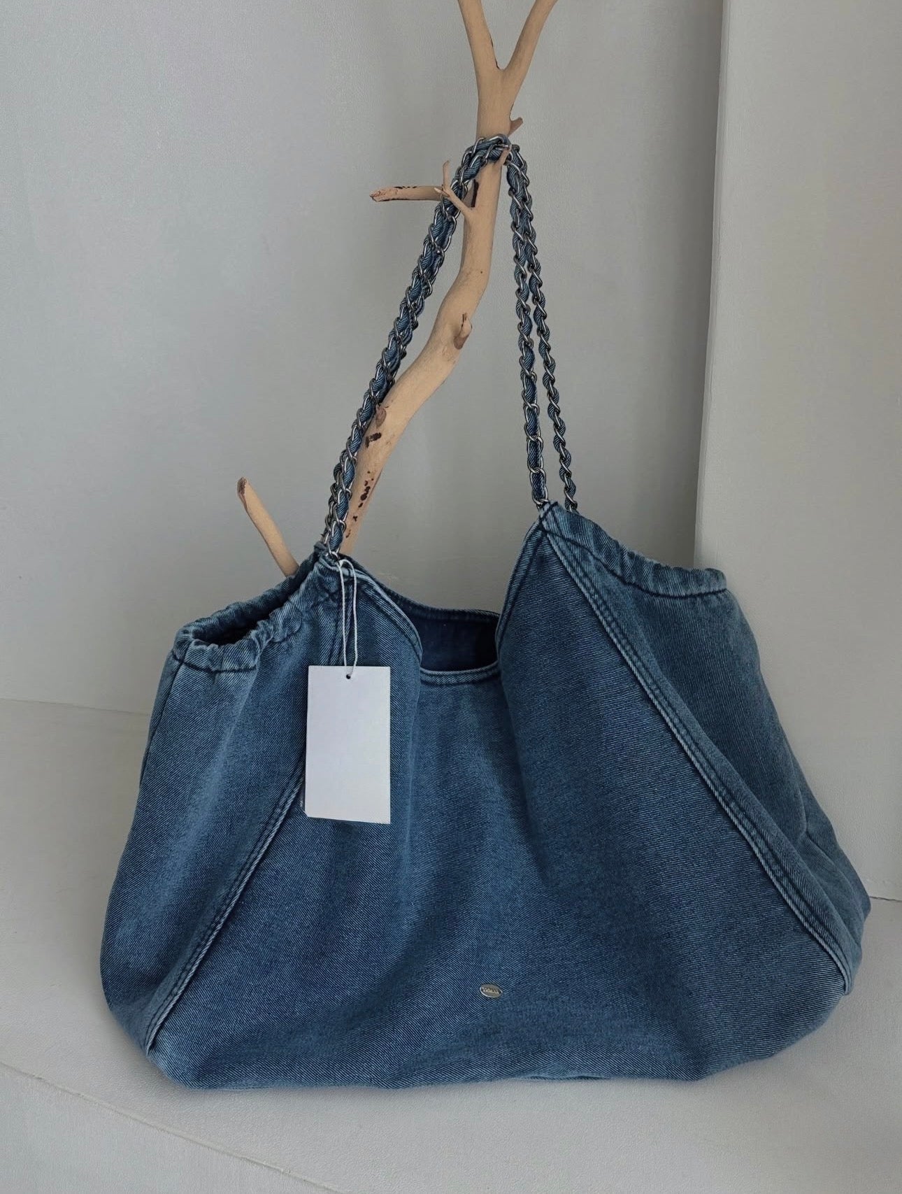 * Arc Big Shoulder Bag