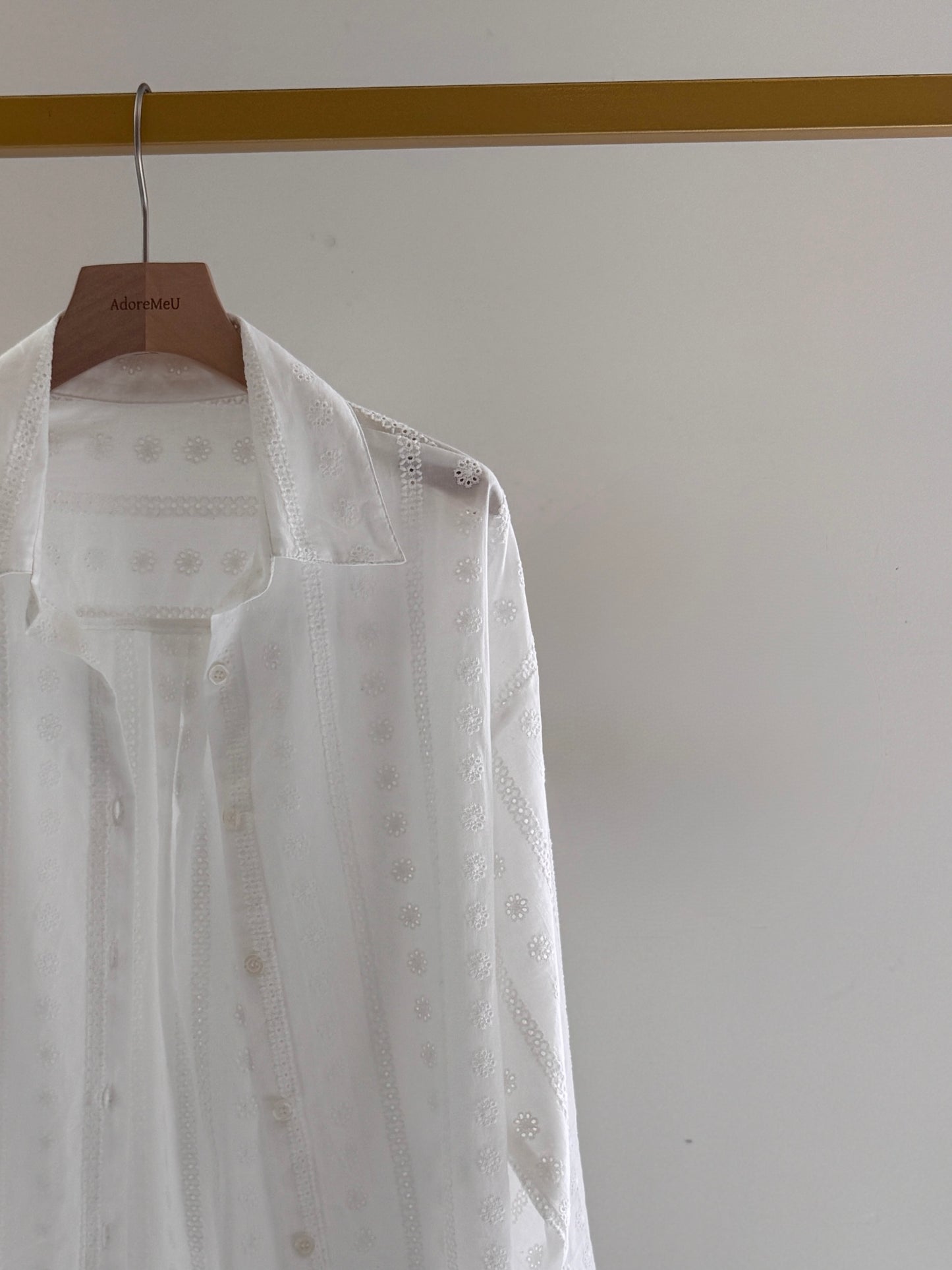 Lace Overfit Shirt(~3/29)