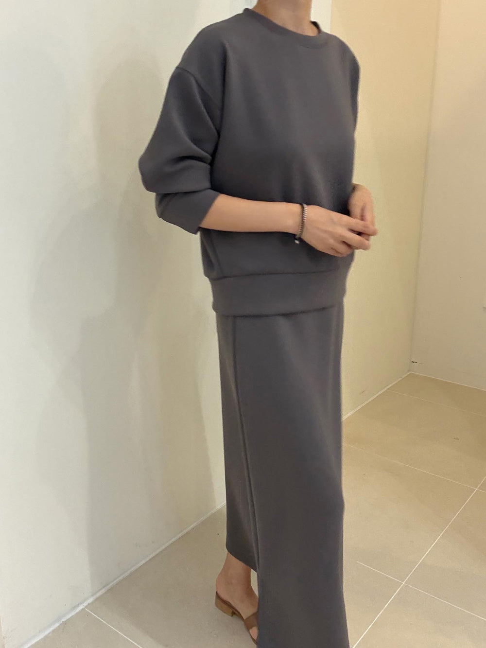 Sweatshirt & Long Skirt Set(~10/1)