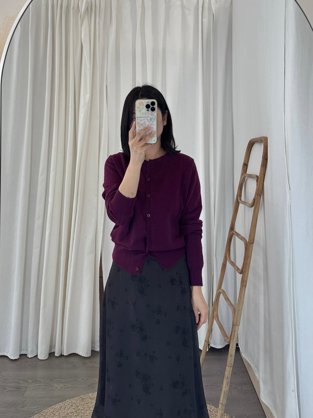 Round Neck Cardigan(~10/29)