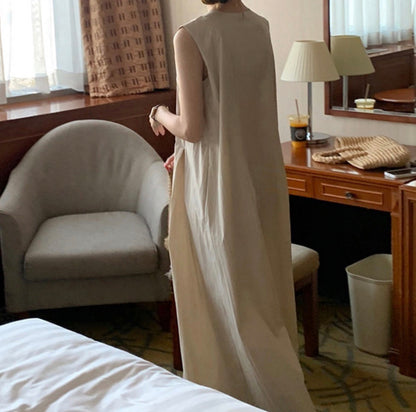* Plain Pintuck Dress