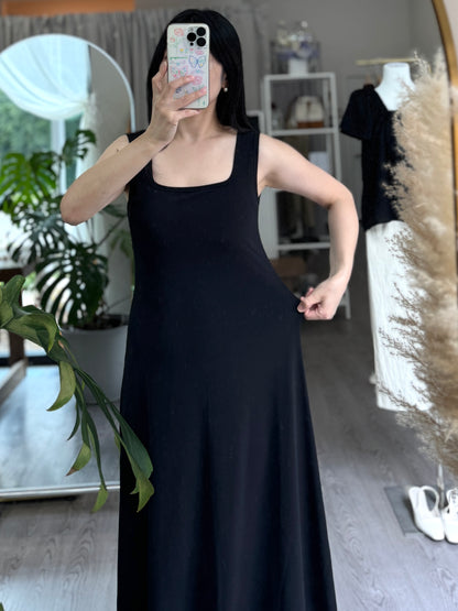 Square Grace Dress - AdoreMeU