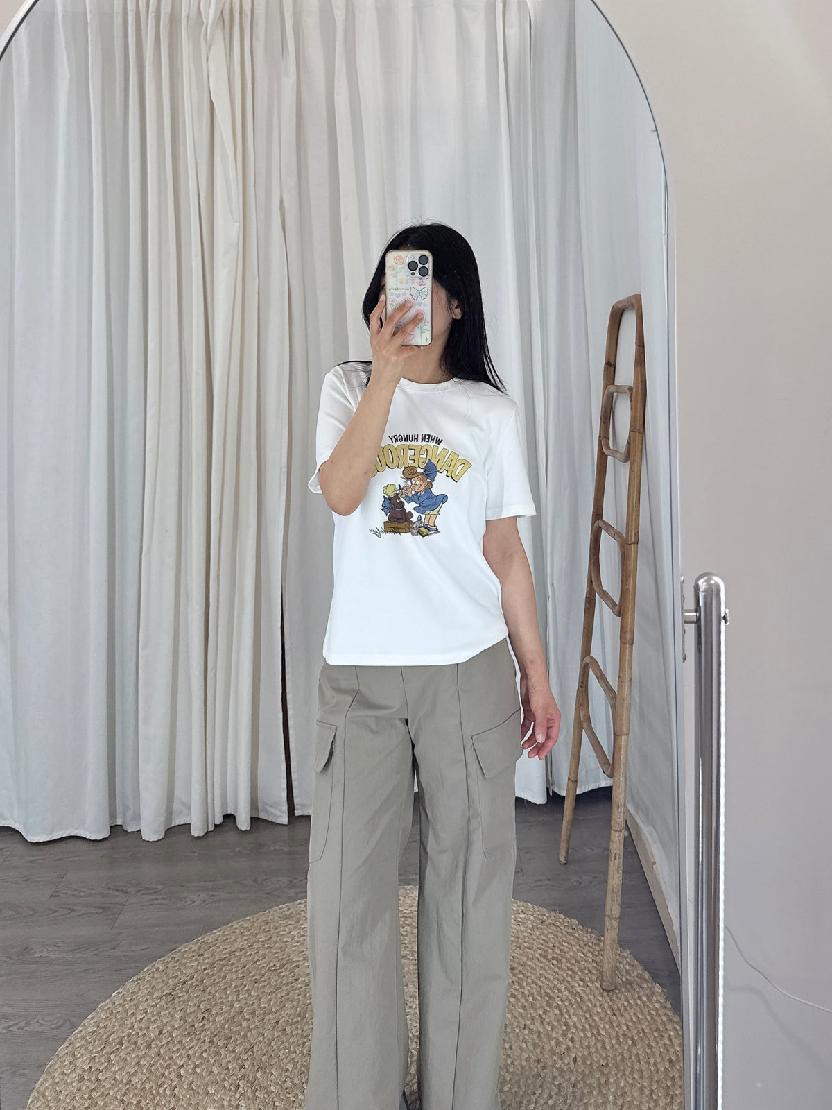Hungry Tee(~9/15)