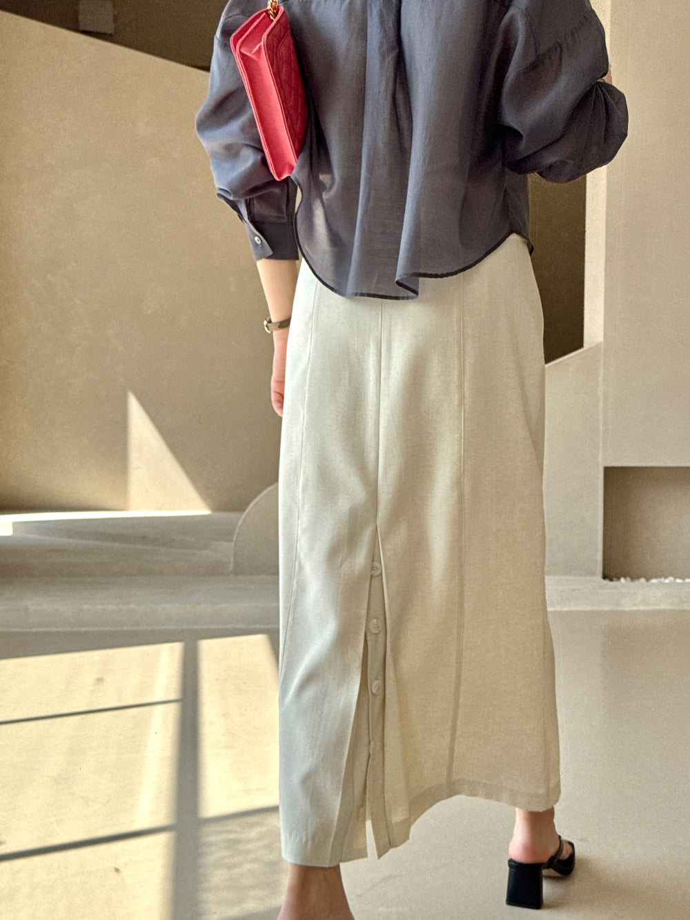 Mood Button Linen Skirt (~7/16)