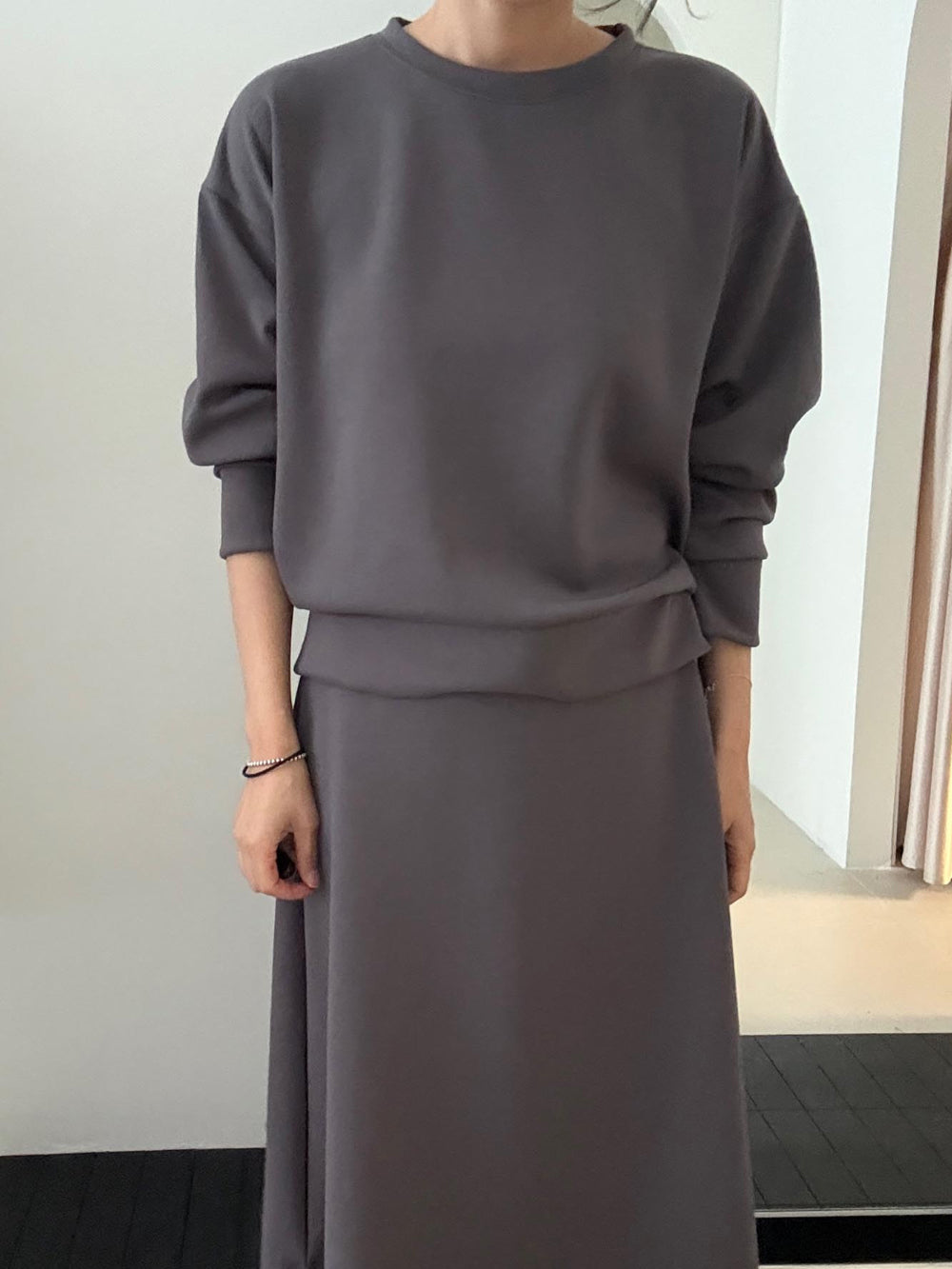 Sweatshirt & Long Skirt Set(~10/1)
