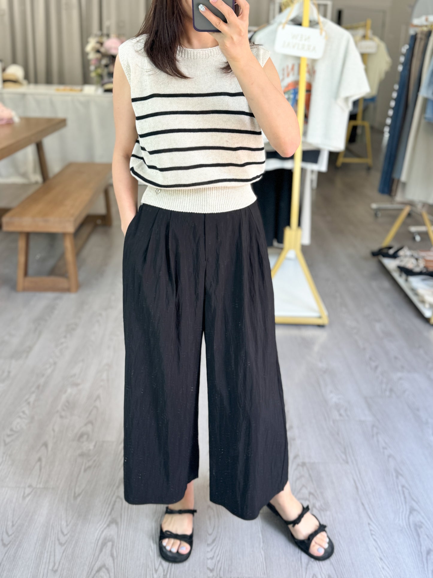 Light Ankle Banding Pants