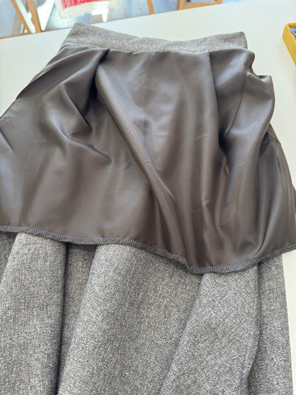 London Flare Skirt - AdoreMeU