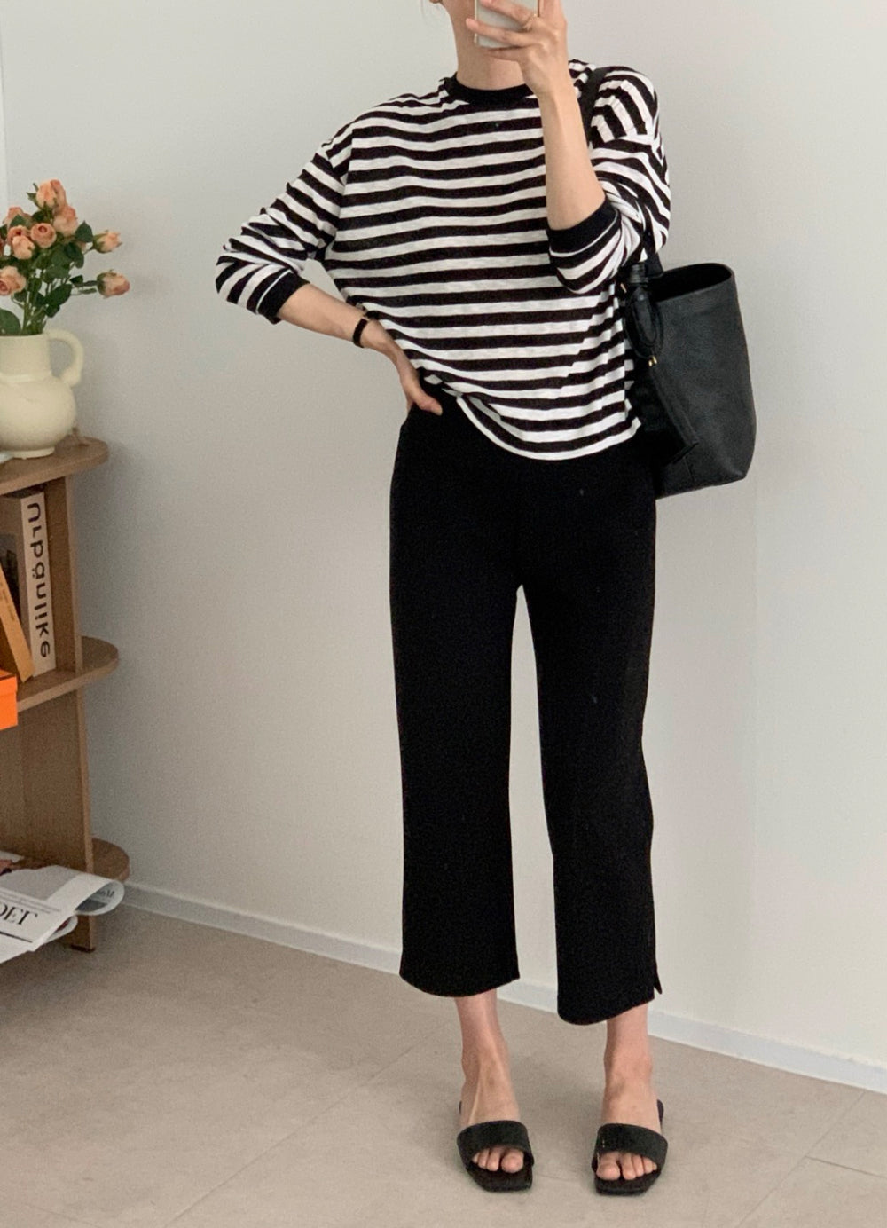 * Slim Capri Slit Pants