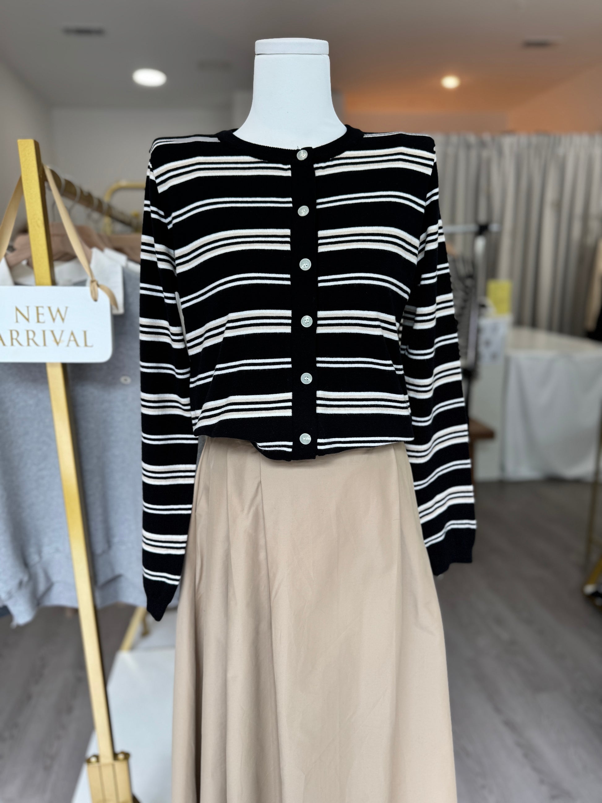 Regular Stripe Cardigan - AdoreMeU