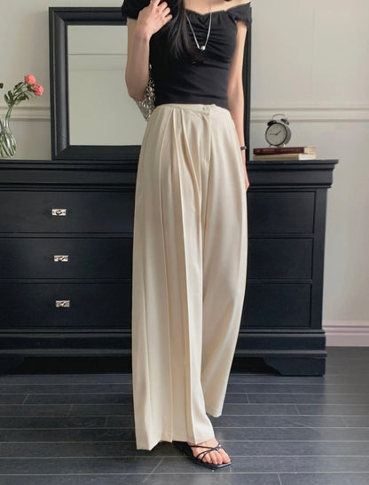 * Airy Pleated Wide Slacks
