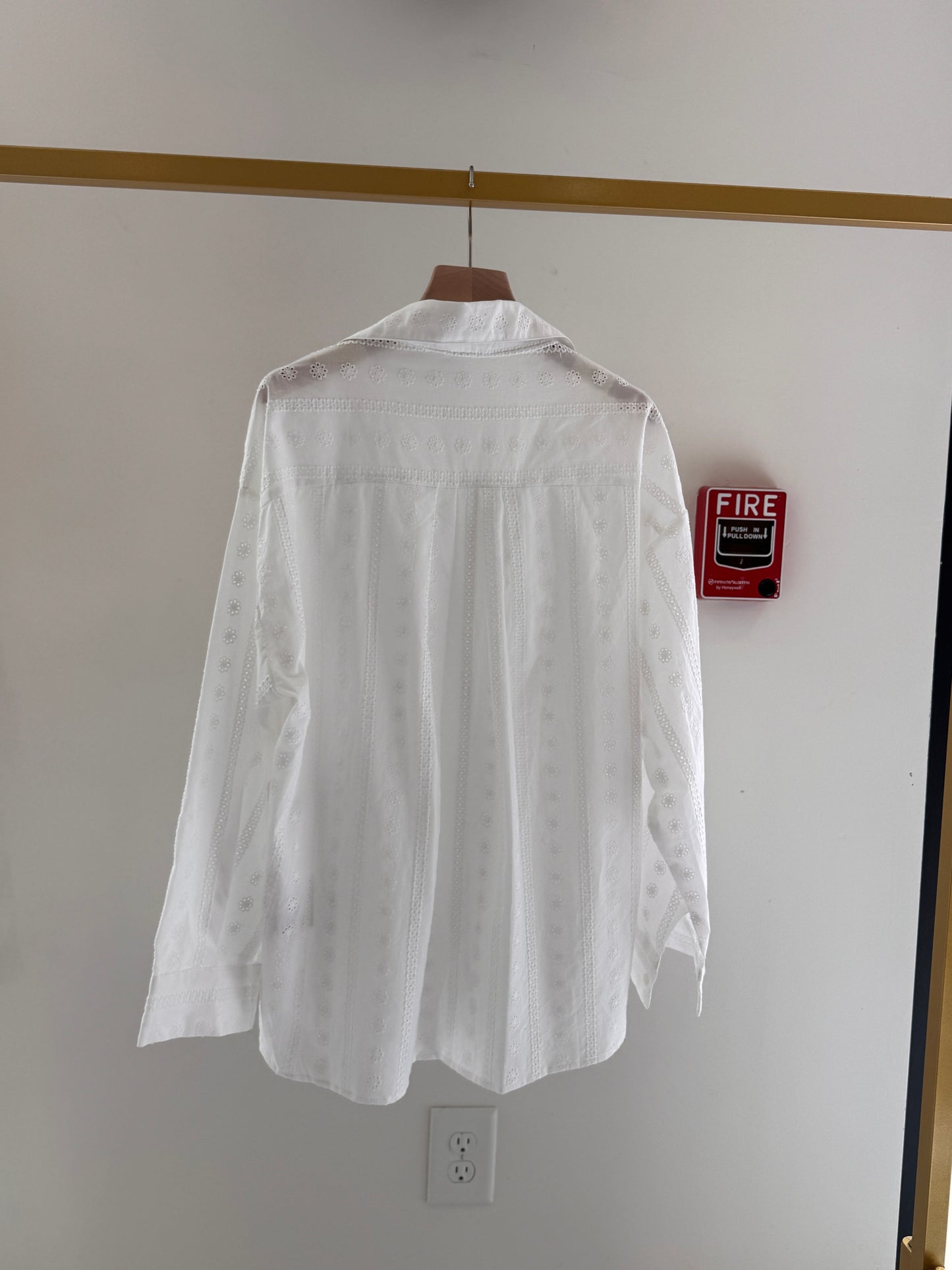 Lace Overfit Shirt(~3/29)