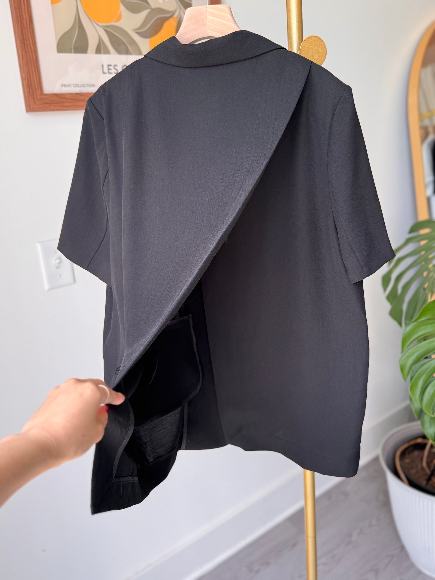 Summer Back Slit Jacket (~6/29)