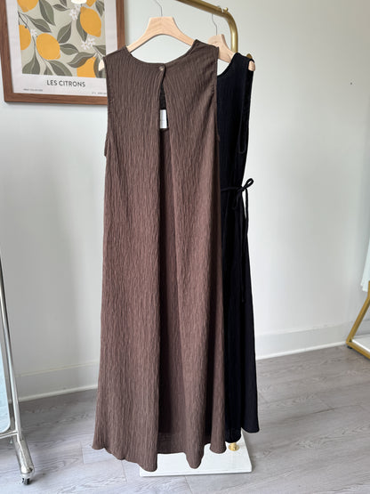 Titi Pleated Sleeveless Dress - AdoreMeU