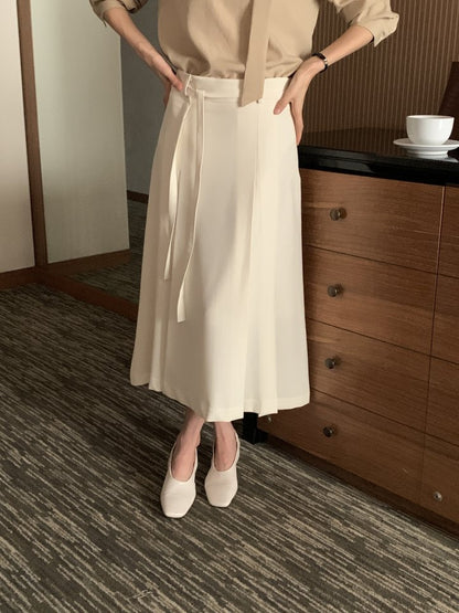 * Spring Pleated Skirt