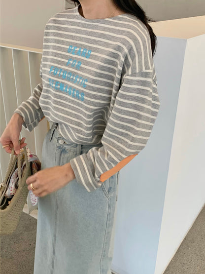 *Stripe Lettering T-Shirt