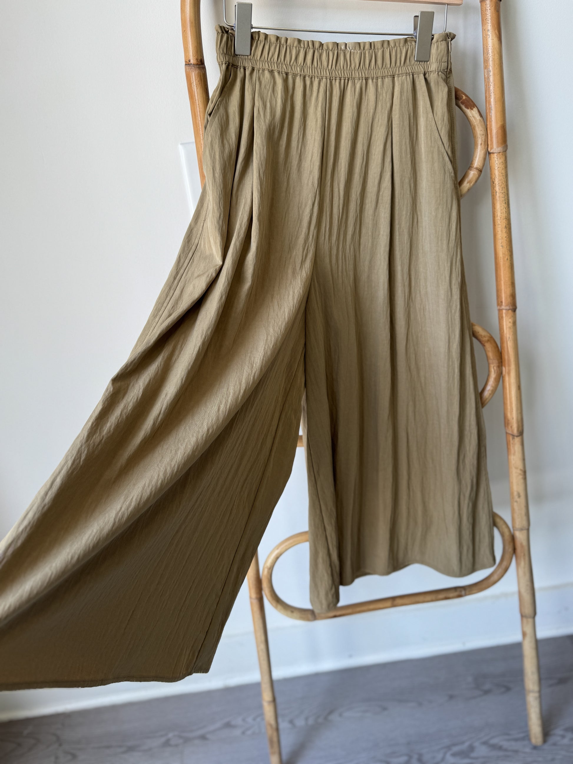 Airy  Skirtpants - AdoreMeU