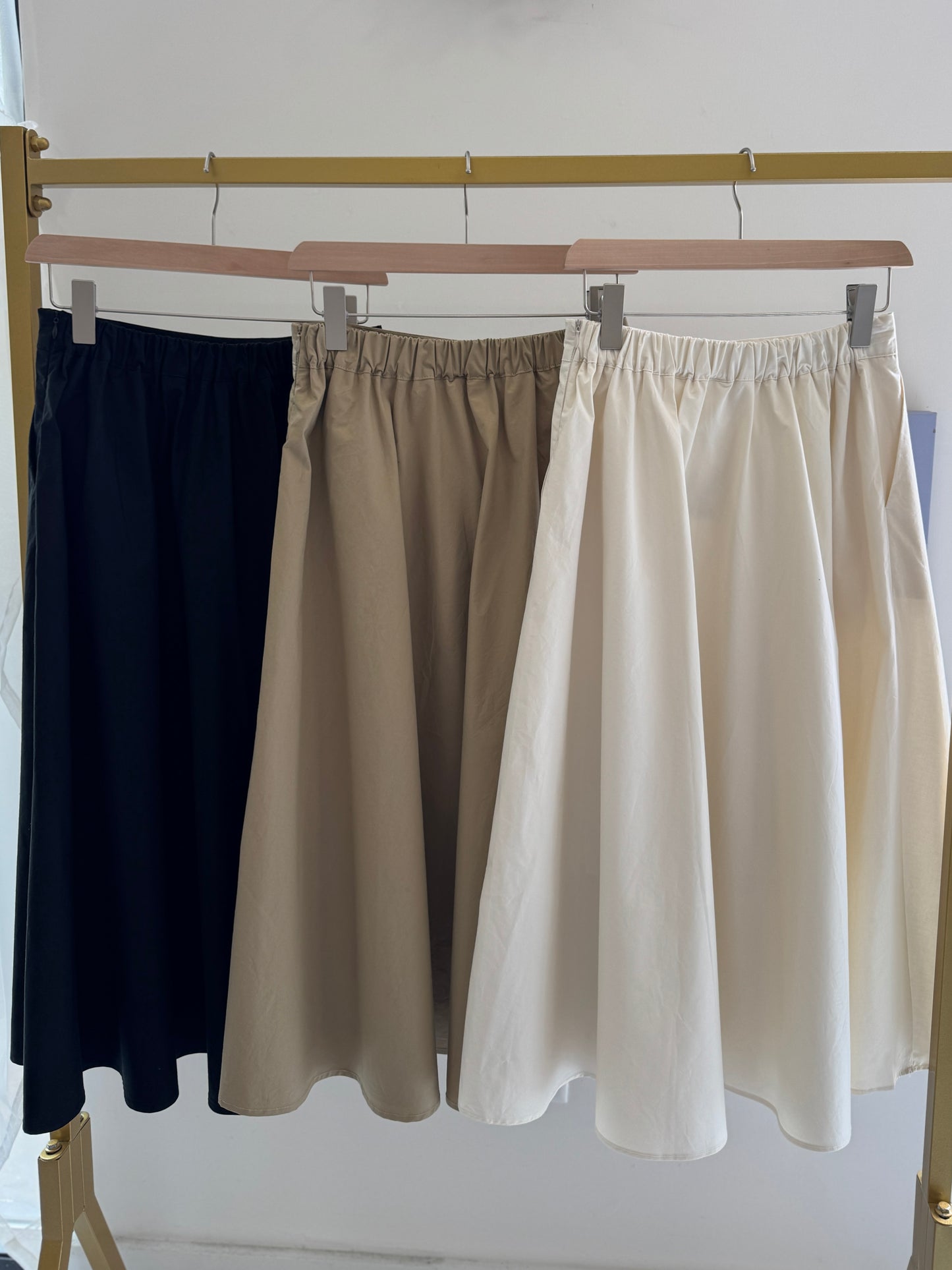 Signal Button Skirt