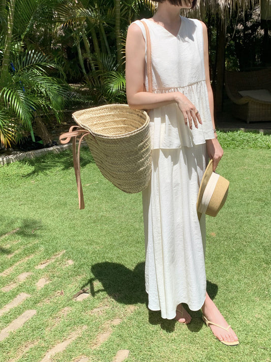 *Sleeveless Blouse & Skirt Set