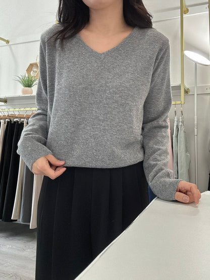 Soft V Cash Knit