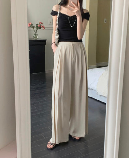 * Airy Pleated Wide Slacks