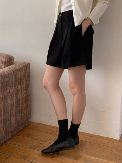 * Pintuck Cotton Shorts