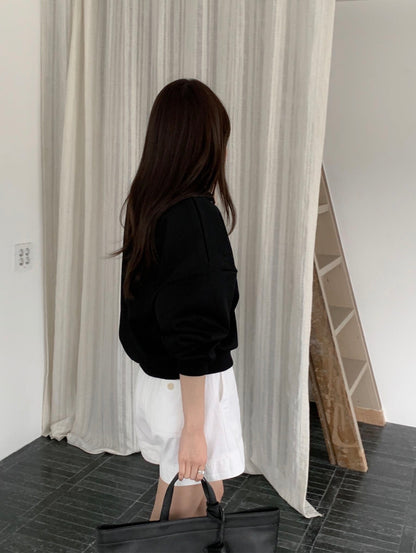 Foaming V-Neck Sweatshirt