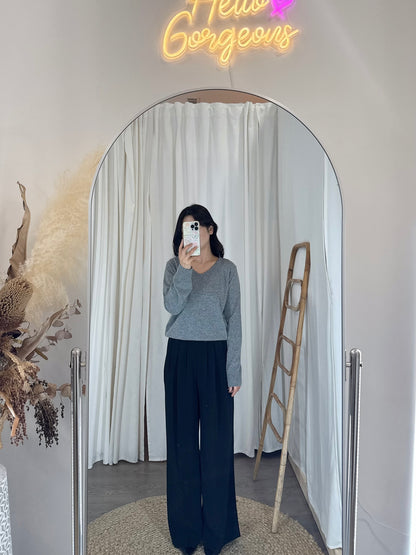 Soft V Cash Knit