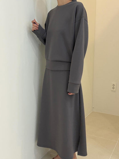 Sweatshirt & Long Skirt Set(~10/1)