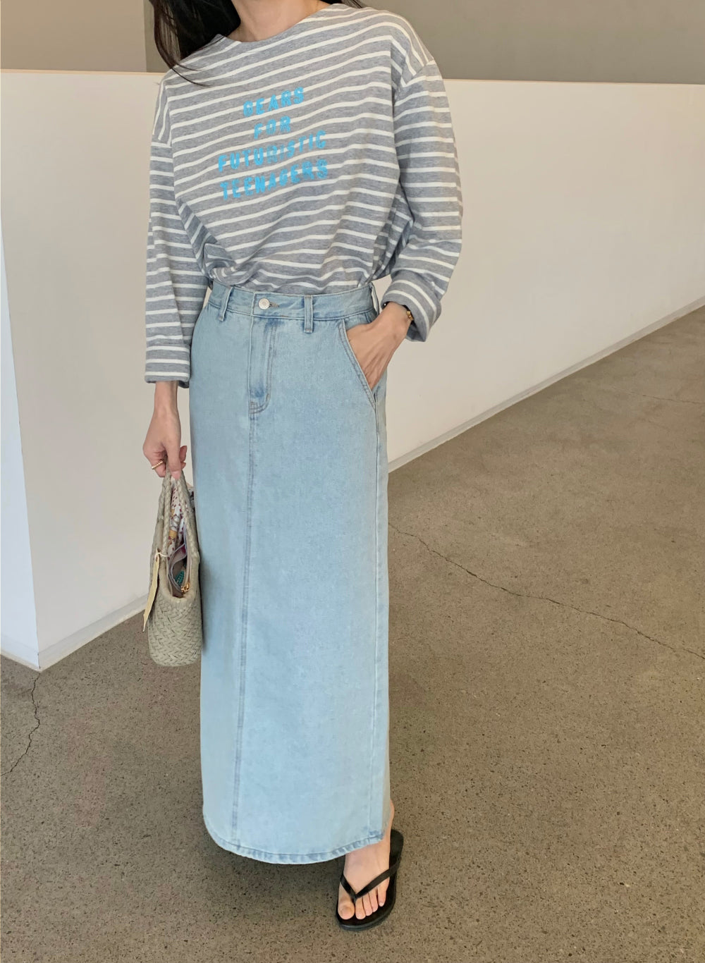 *Stripe Lettering T-Shirt