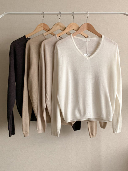 * Summer Linen V-neck Knit