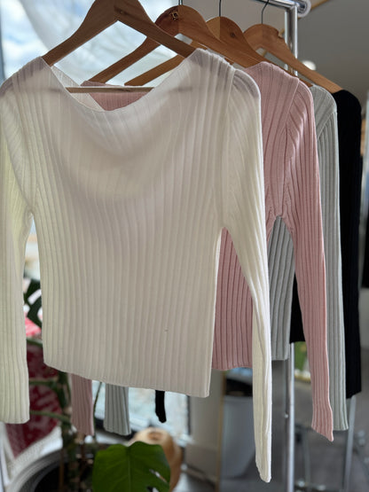 Wearing Knit - AdoreMeU