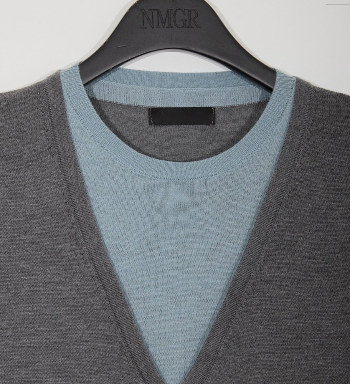 Layered V Knit(~9/24)