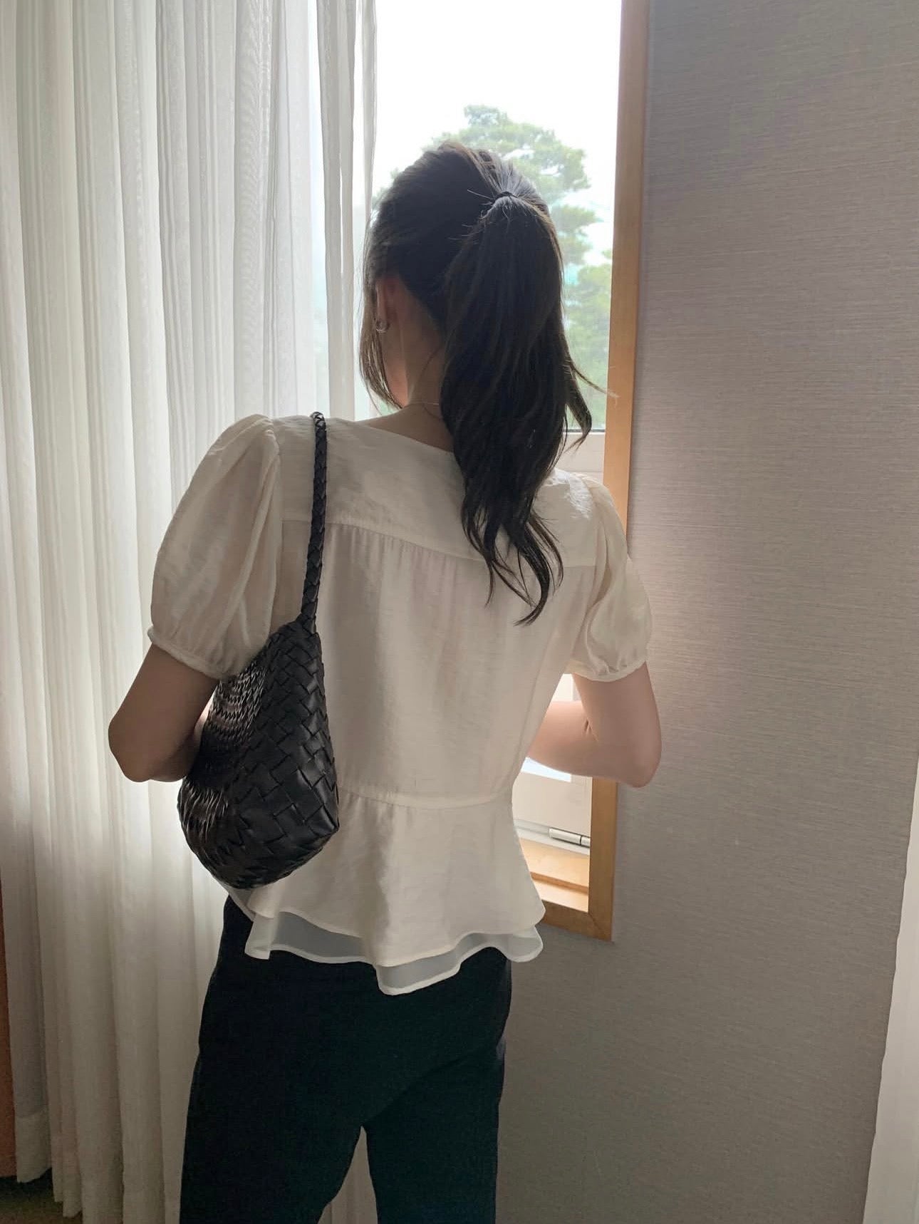 * Half Sleeve Shirring Blouse
