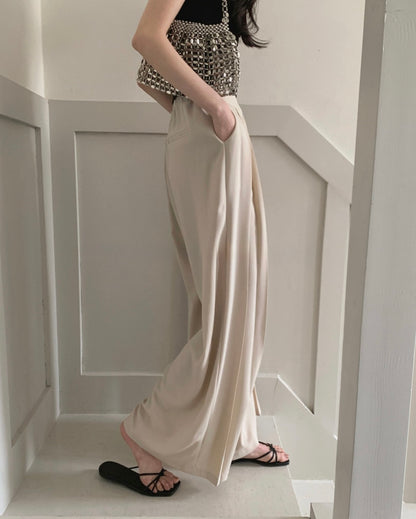 * Airy Pleated Wide Slacks